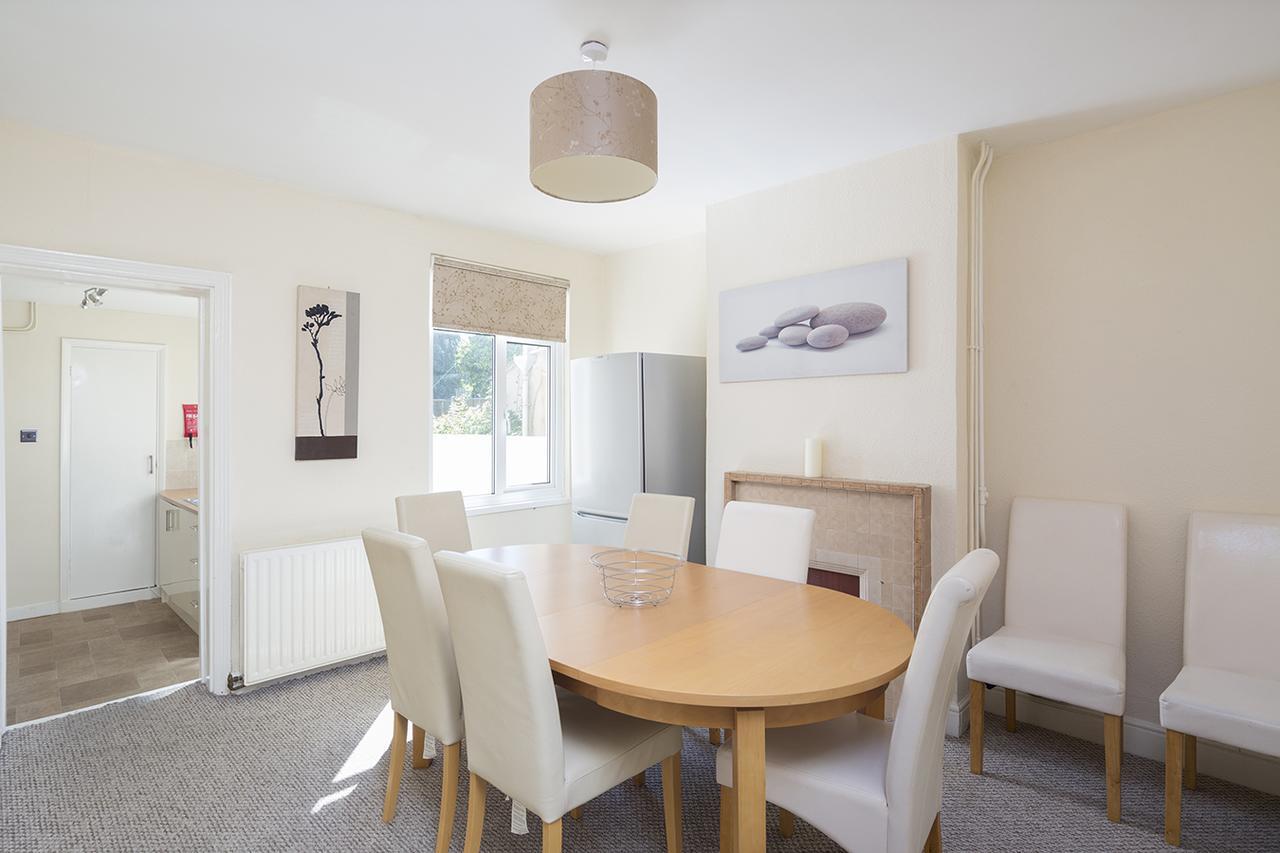 Stylish Modern By Kasar Stays Gillingham  Eksteriør billede